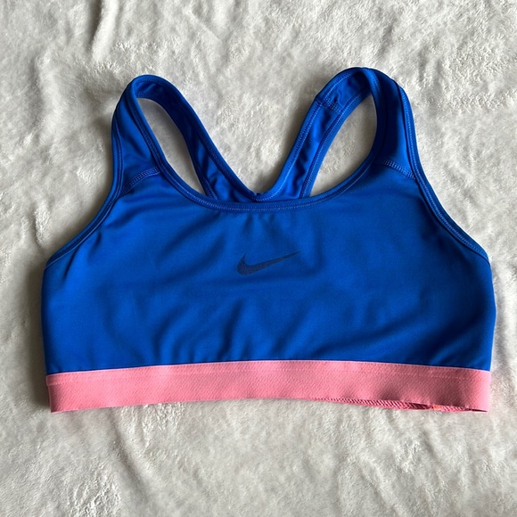 Nike sports bra size M - Picture 1 of 3